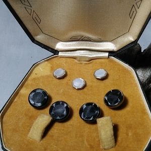 Vtg Kementz Black Onyx/Mother of Pearl Cuff Links